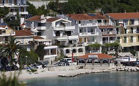 Apartmani California